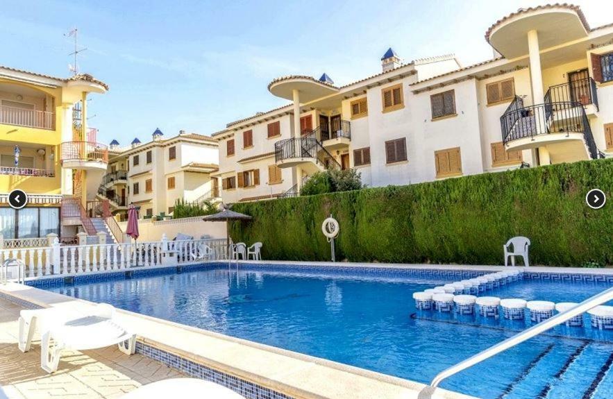 Appartement Blancosol In La Mata ตอร์เรเวียคา ภายนอก รูปภาพ